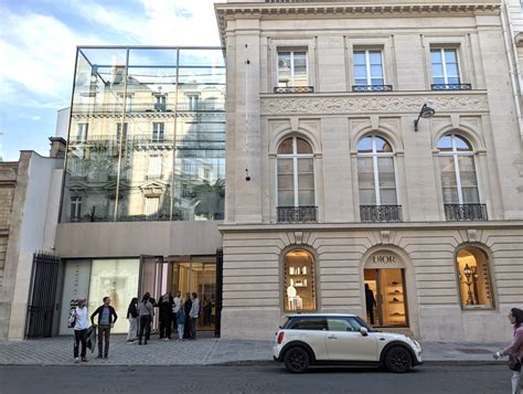 dior arc de triomphe|La Galerie Dior .